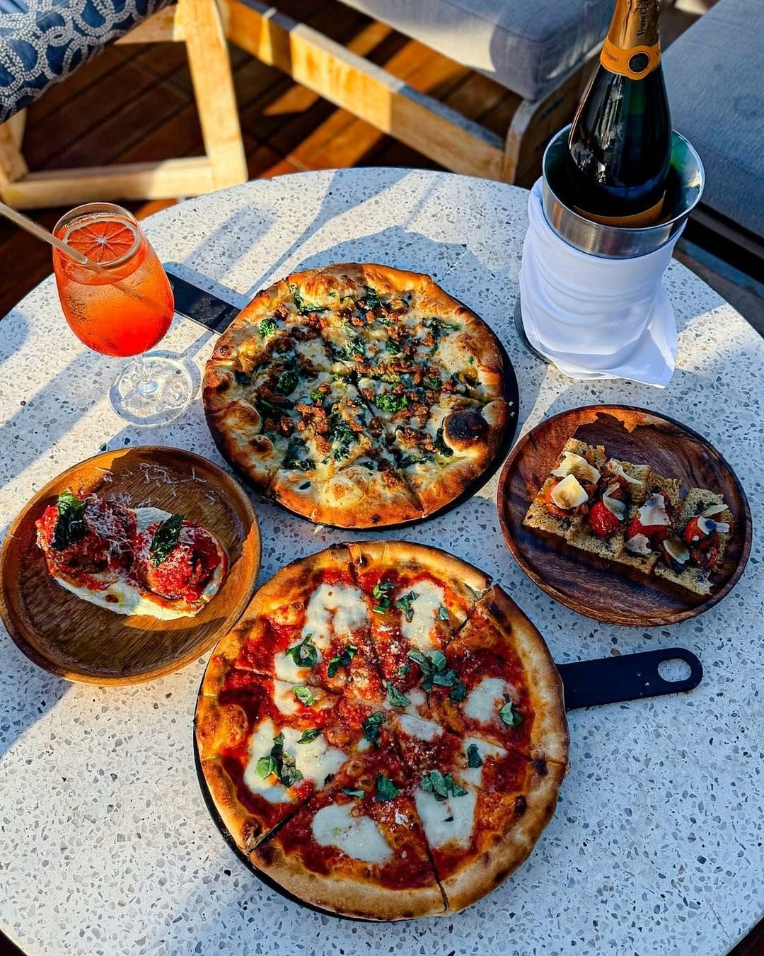 Apps and pizza