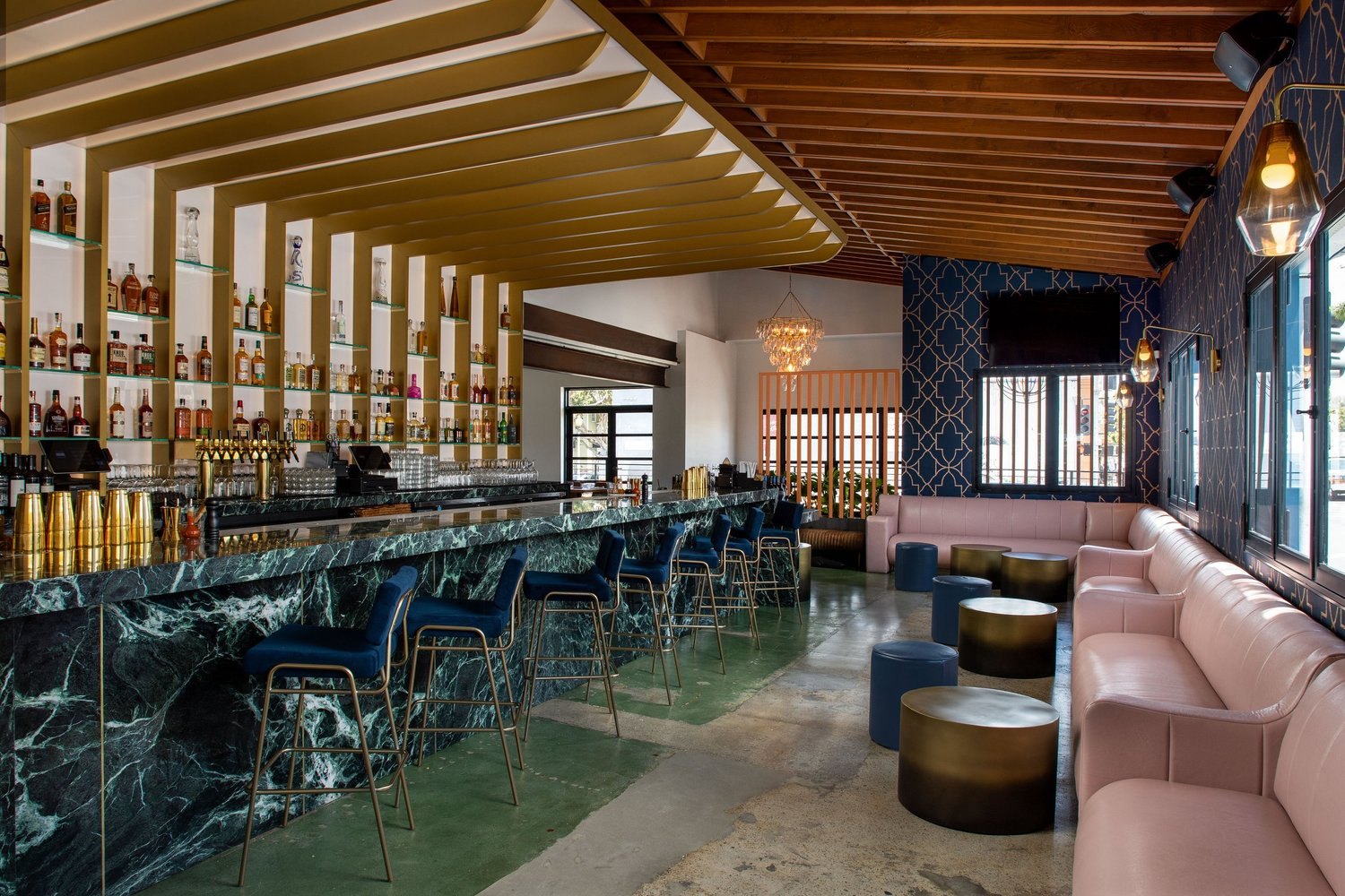 Patio seating at Fresco Cocina